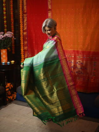 Green Gadwal Cotton Silk Saree - SRGCSS05