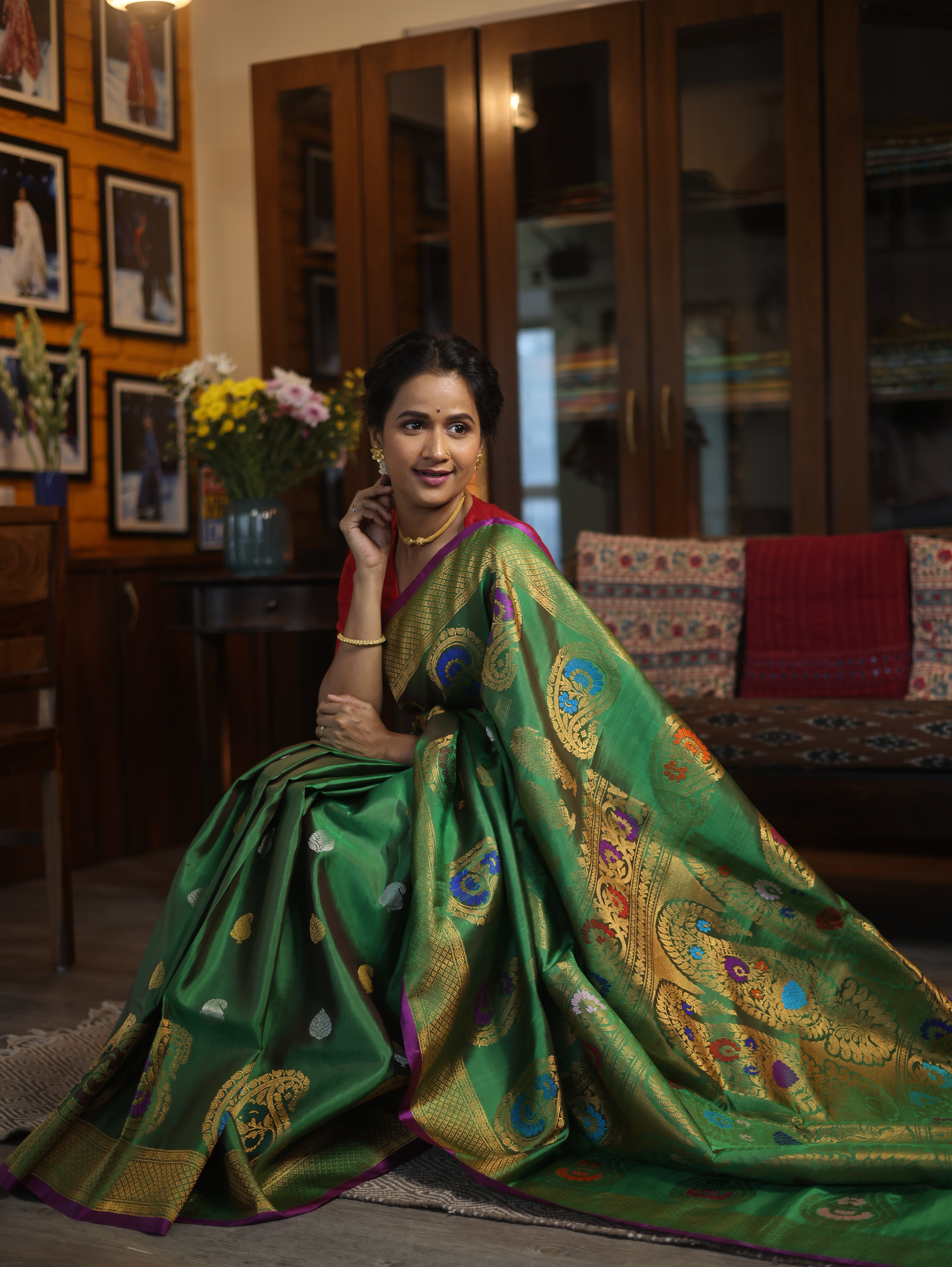 Emerald Green Gadwal Silk Saree - SREGGSS320