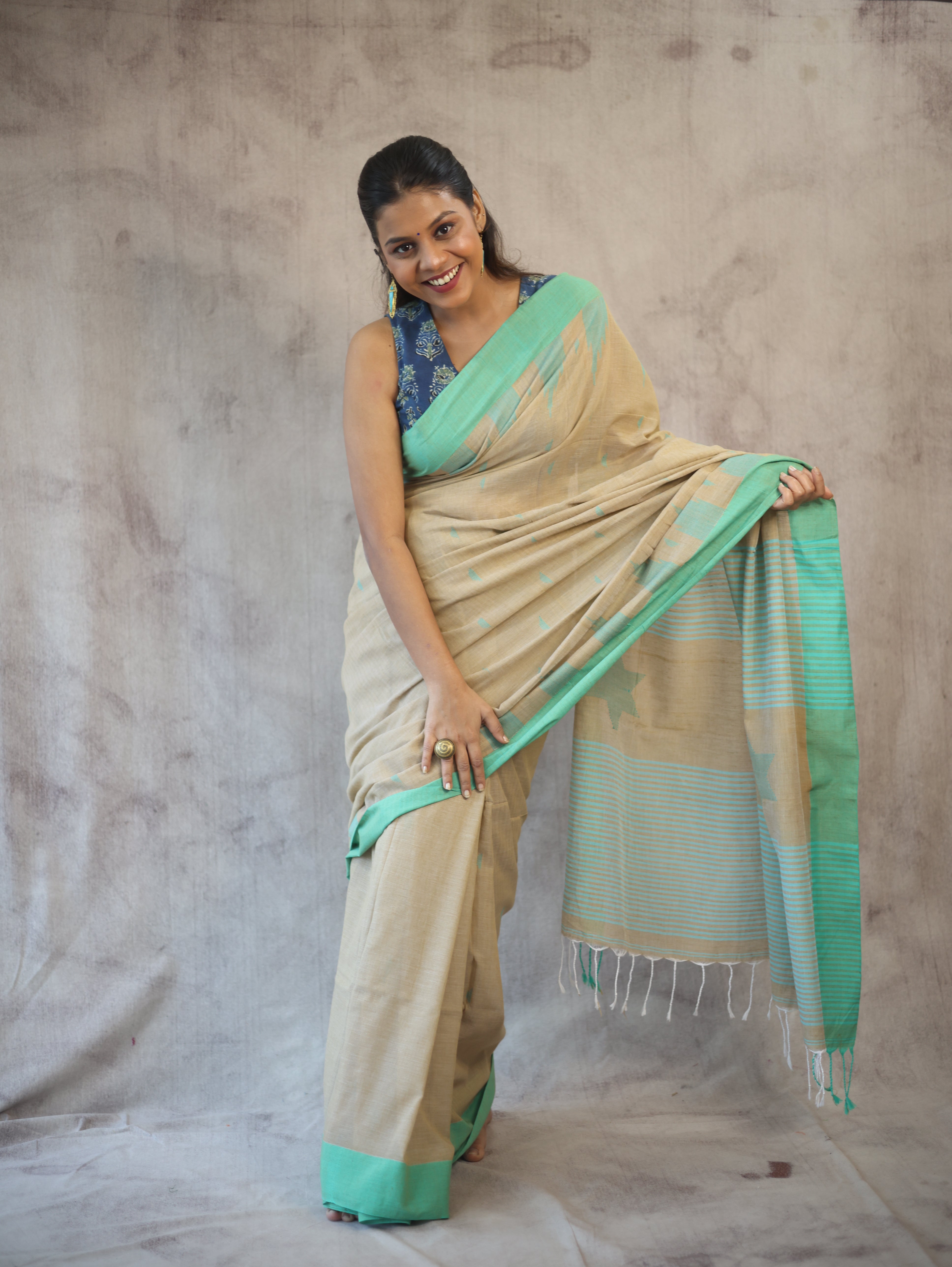 Pastel Brown Cotton Star Jamdani Saree - SRPBSCJS140