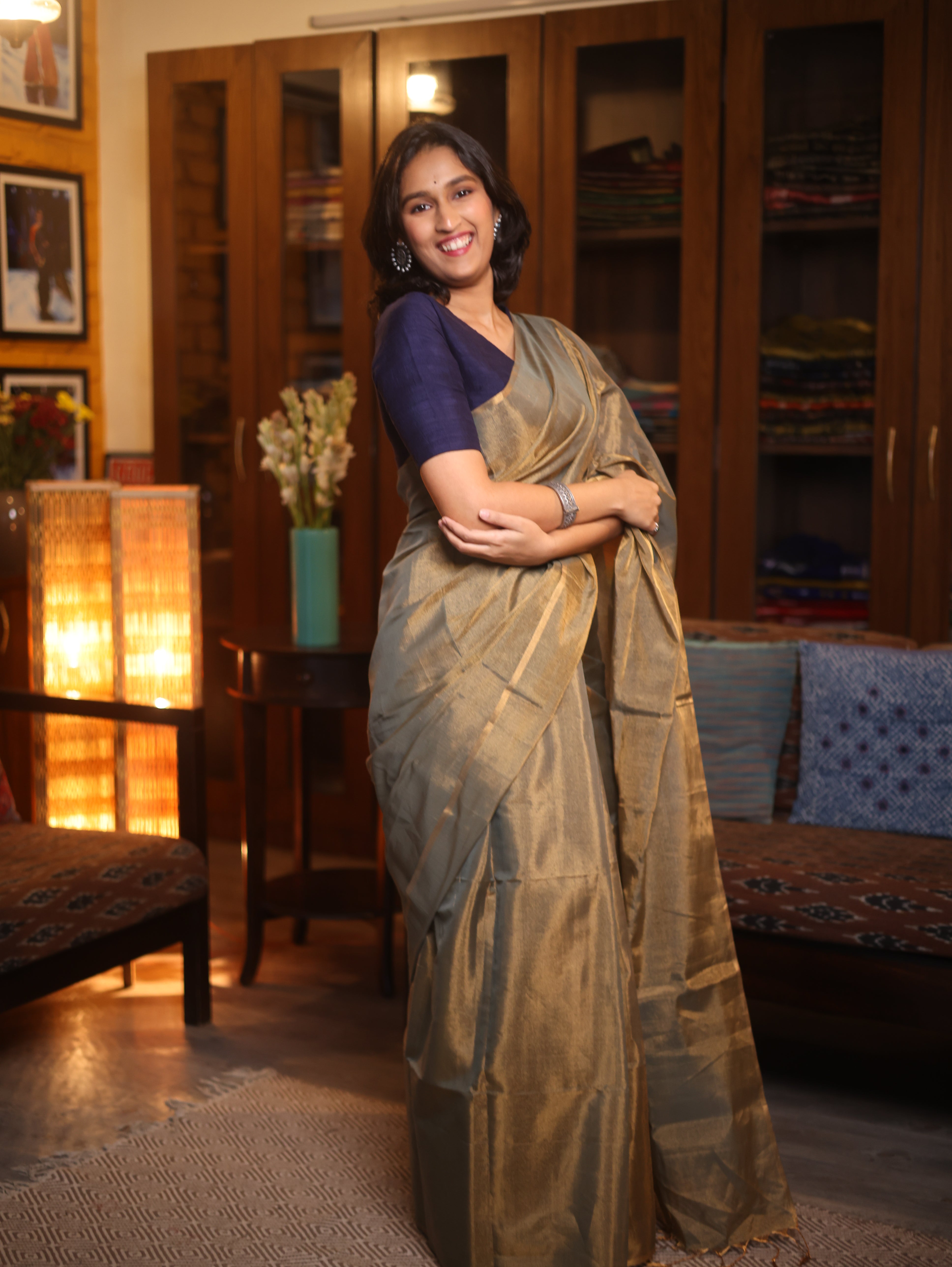 Two Tone Gold Maheshwari Tissue Saree - SRTTGMTS408