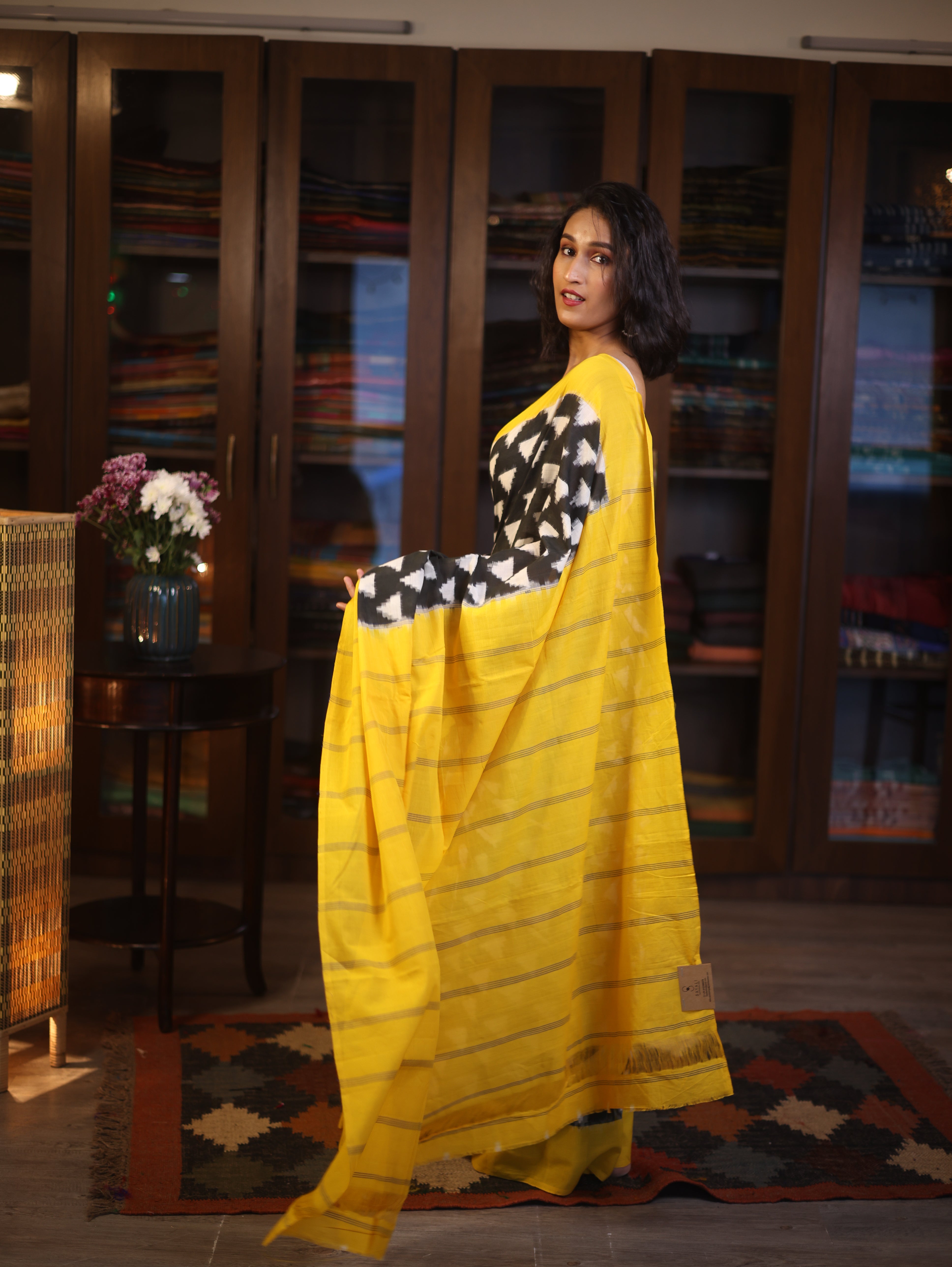 Black Pochampalli Cotton Ikat Saree - SRBPCIS431