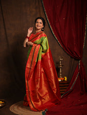 Two Tone Green Gadwal Silk Saree - SRTTGGSS622