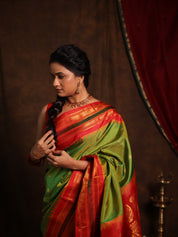 Two Tone Green Gadwal Silk Saree - SRTTGGSS622