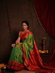 Two Tone Green Gadwal Silk Saree - SRTTGGSS622