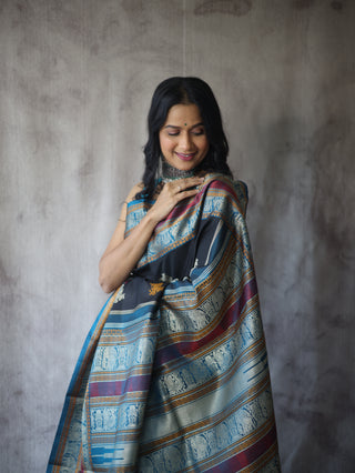 Black Kanjeevaram Silk Saree-SRBKSS501