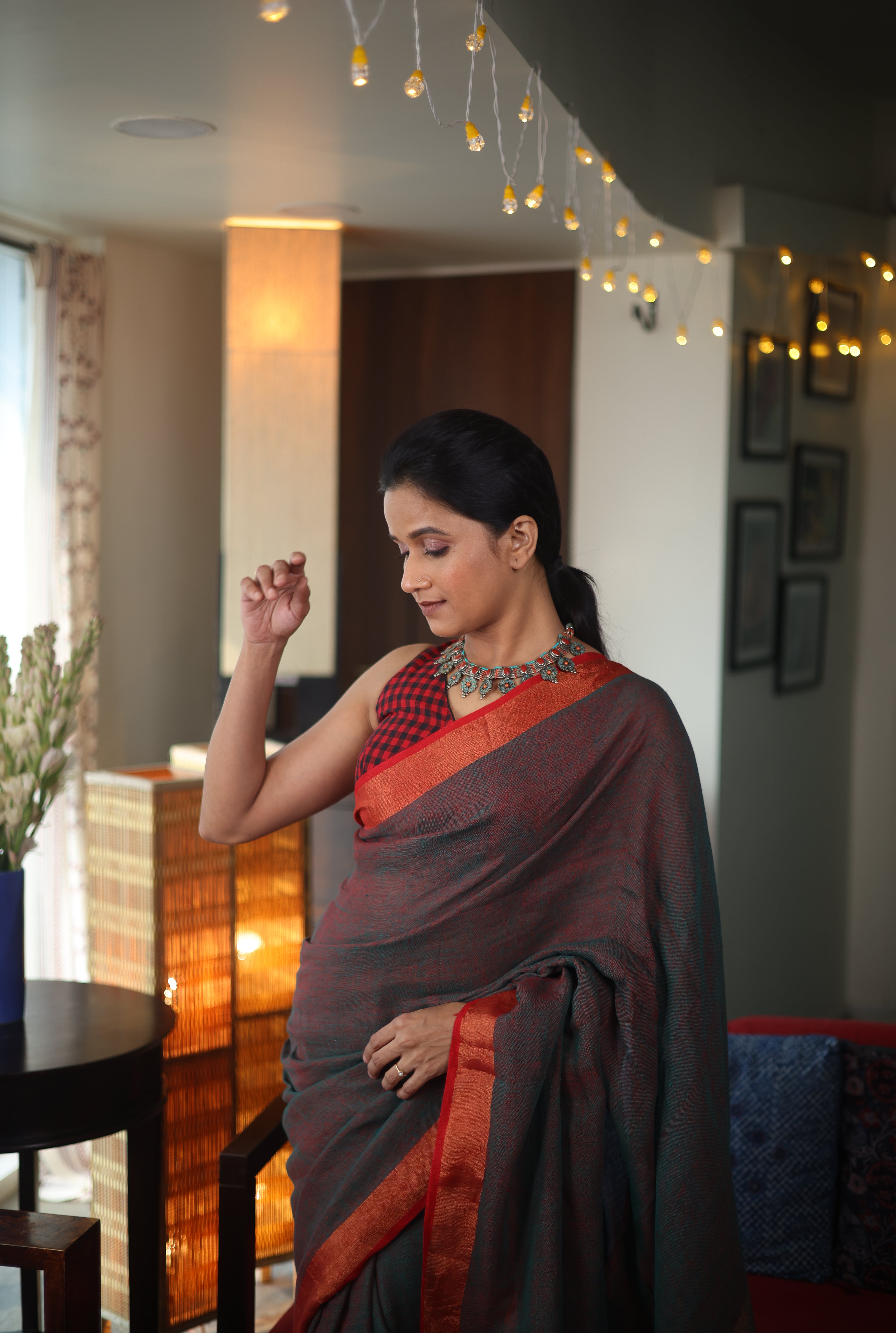 Green Plain Linen Saree With Pink Tassels - SRGPLS299