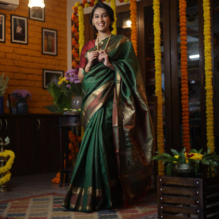 Dark Green Kanjeevaram Silk Saree - SRDGKSS567