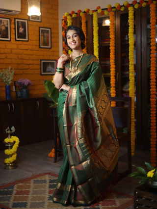 Dark Green Kanjeevaram Silk Saree - SRDGKSS567