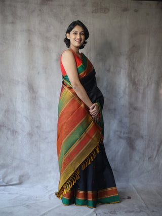 Black Kanjeevaram Silk Saree-SRBKSS382