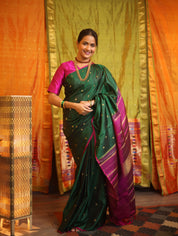 Dark Green Kanjeevaram Silk Saree-SRDGKSS807