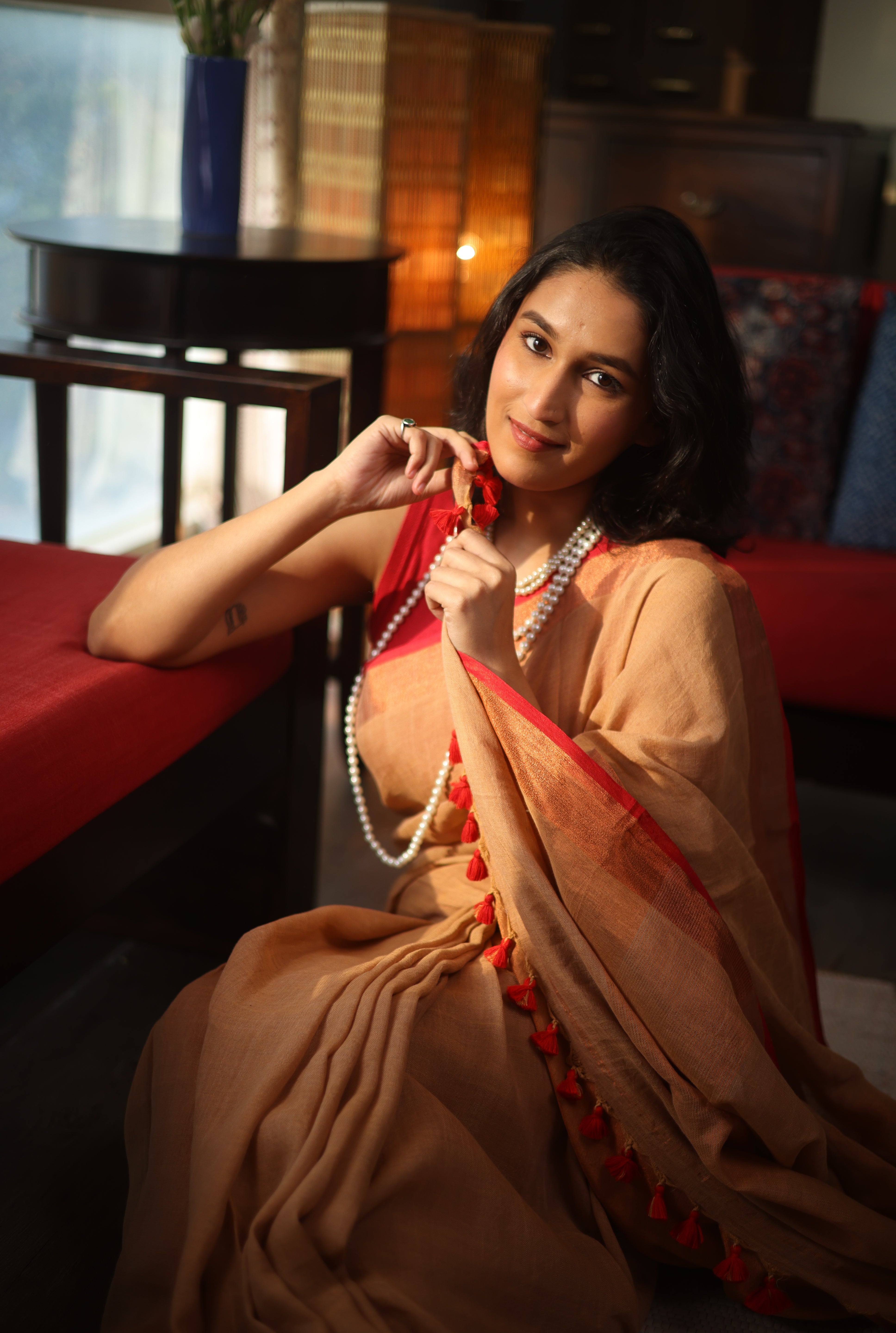 Bridge Plain Linen Saree With Red Tassels - SRBPLS293