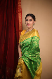 Vasudha Kanjivaram Silk Saree - Saavari - SSVKSS96