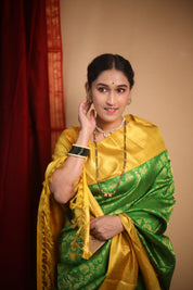 Vasudha Kanjivaram Silk Saree - Saavari - SSVKSS96