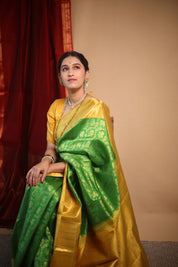Vasudha Kanjivaram Silk Saree - Saavari - SSVKSS96