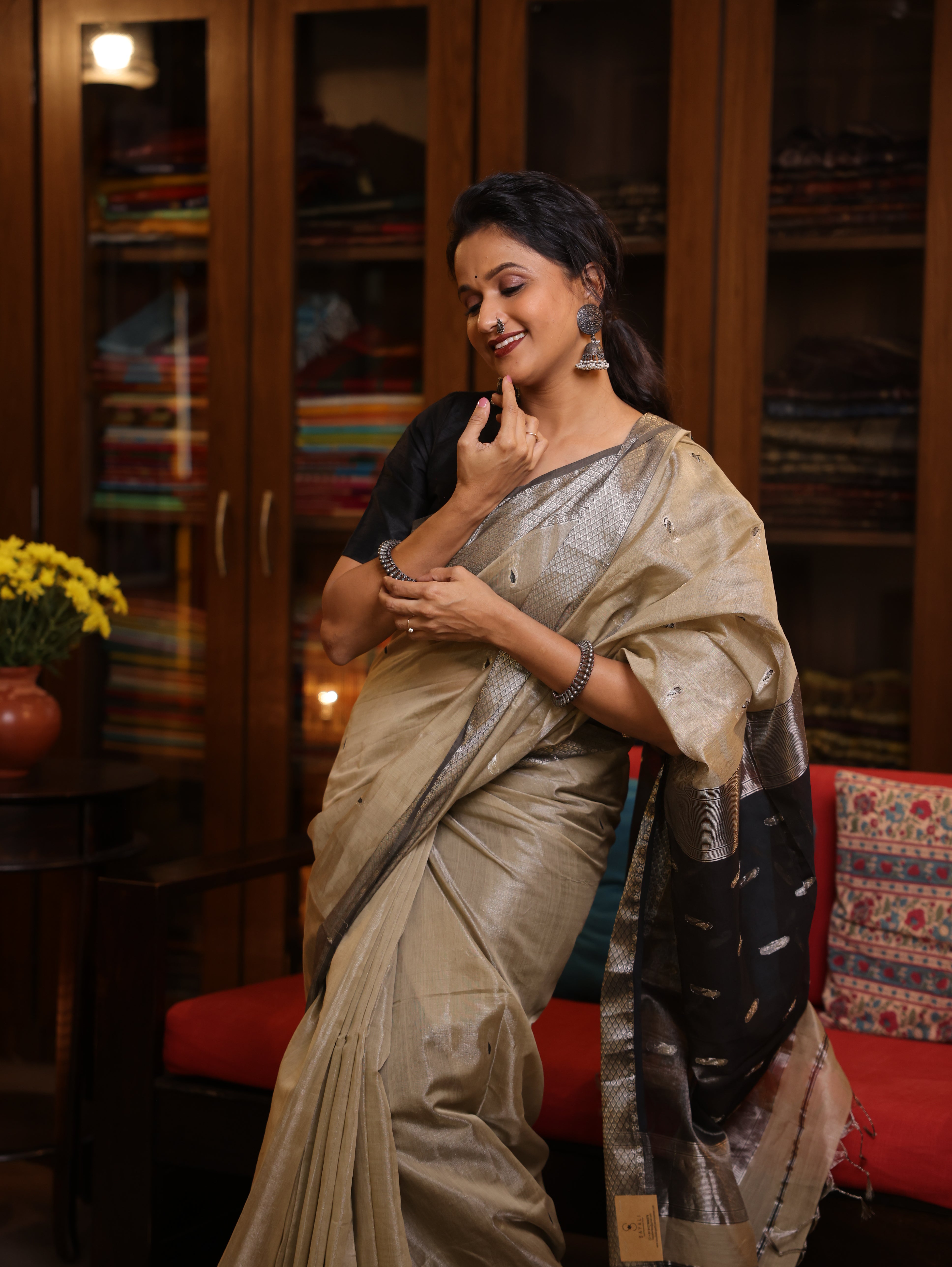 Beige Maheshwari Tissue Saree - SRBMTS389