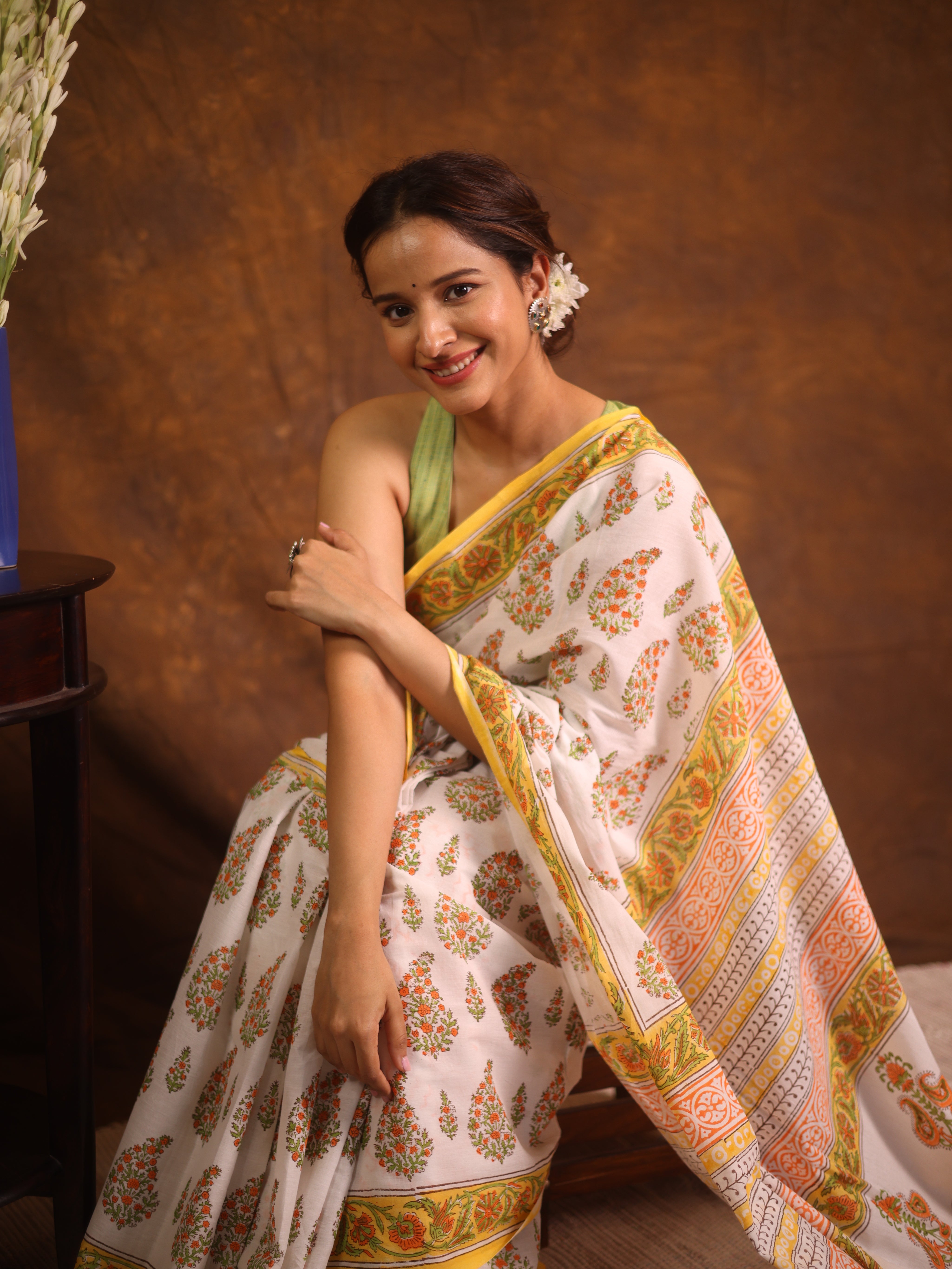 White Floral Cotton  HBP Cotton Saree - SRWFCS3346