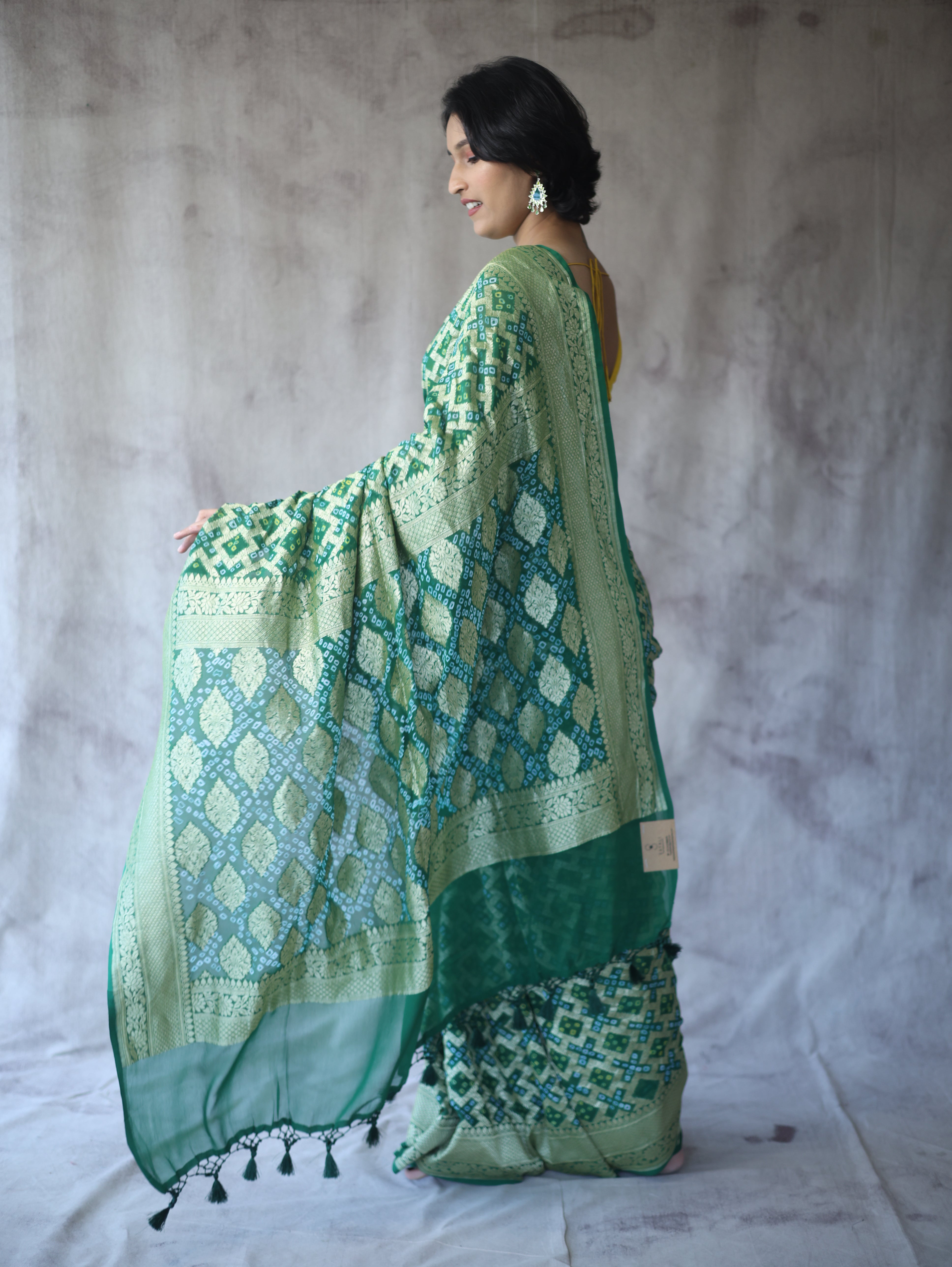 Dark Green Bandhani Georgette Banarasi Silk Saree - SRDGBGBSS424