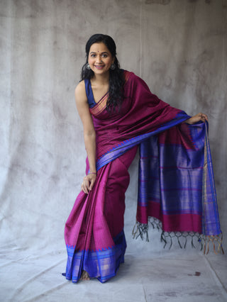 Magenta Raw Silk Saree - SRMRSS632