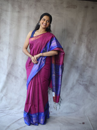 Magenta Raw Silk Saree - SRMRSS632