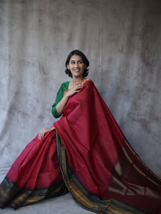 Red Raw Silk Saree - SRRRSS648