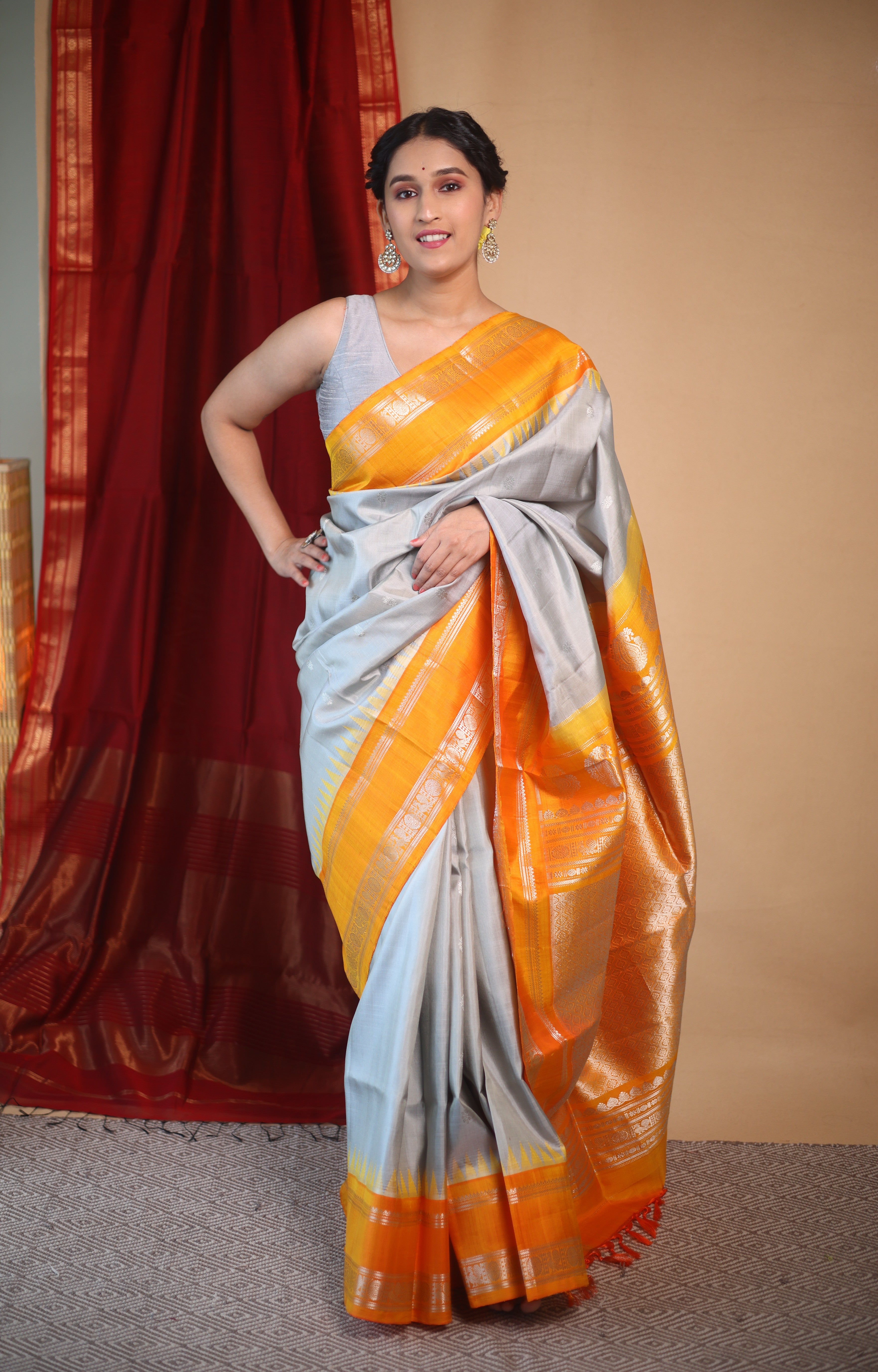Grey Orange Gadwal Silk Saree - Saavari - SSGOGSS09