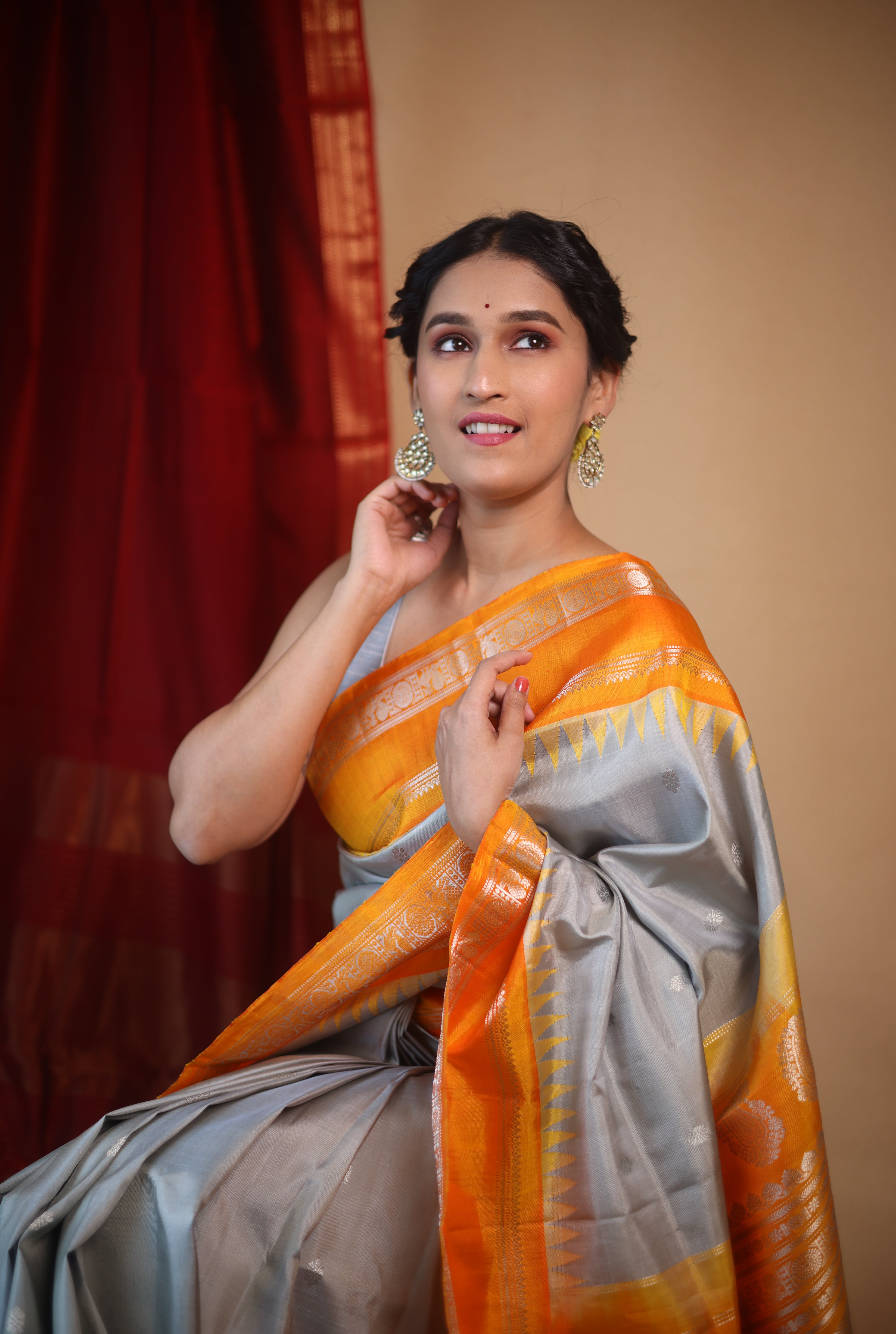 Grey Orange Gadwal Silk Saree - Saavari - SSGOGSS09