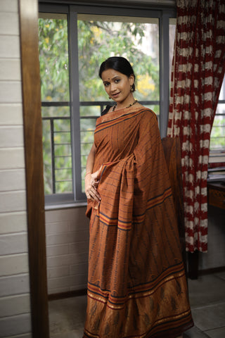 Brown HBP Handloom Cotton Maheshwari Saree With Golden Zari Work (RD13)