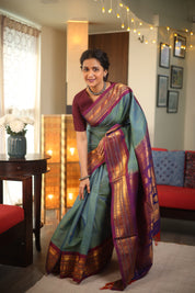 Two Tone Green Gadwal Cotton Silk Saree - SRTTGGCSS106