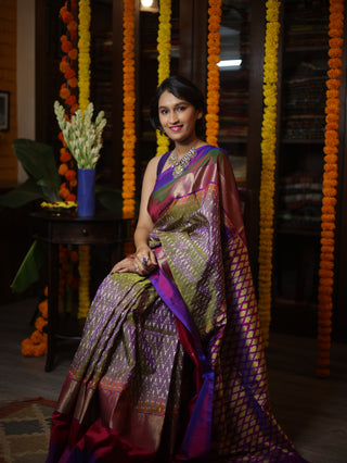 Two Tone Green Pochampalli Silk Ikat Saree-SRTTGPSIS92