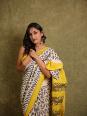 White Pochampalli Cotton Ikat Saree - SRWPCIS674