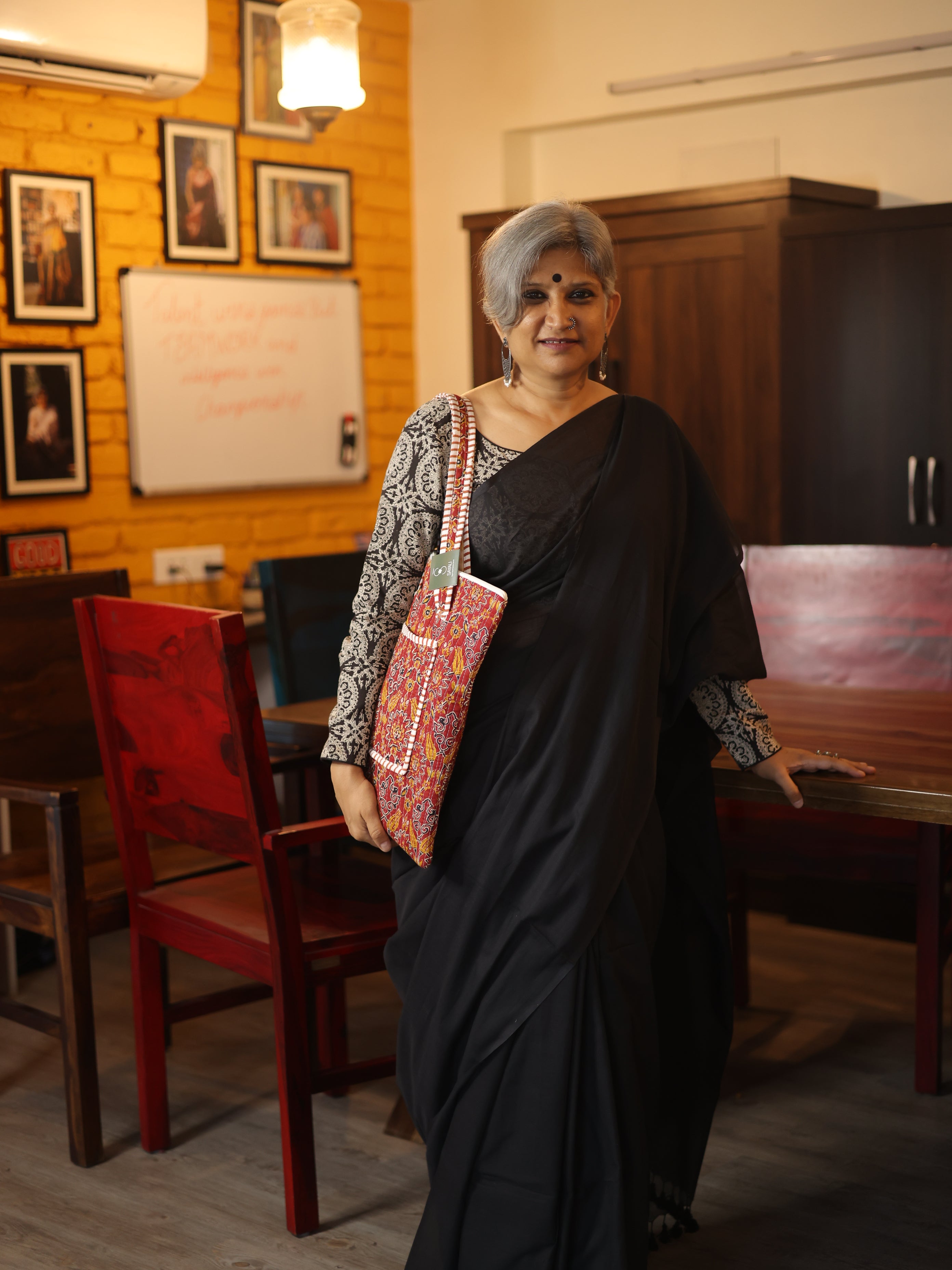 Black Mul Cotton Saree-SRBMCS5