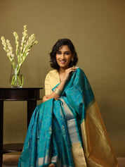 Two Tone Green Soft Silk Saree - SRTTGSSS261