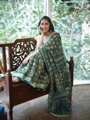 Green HBP Cotton Silk Saree With Maheshwari Border - SRGCSS1051