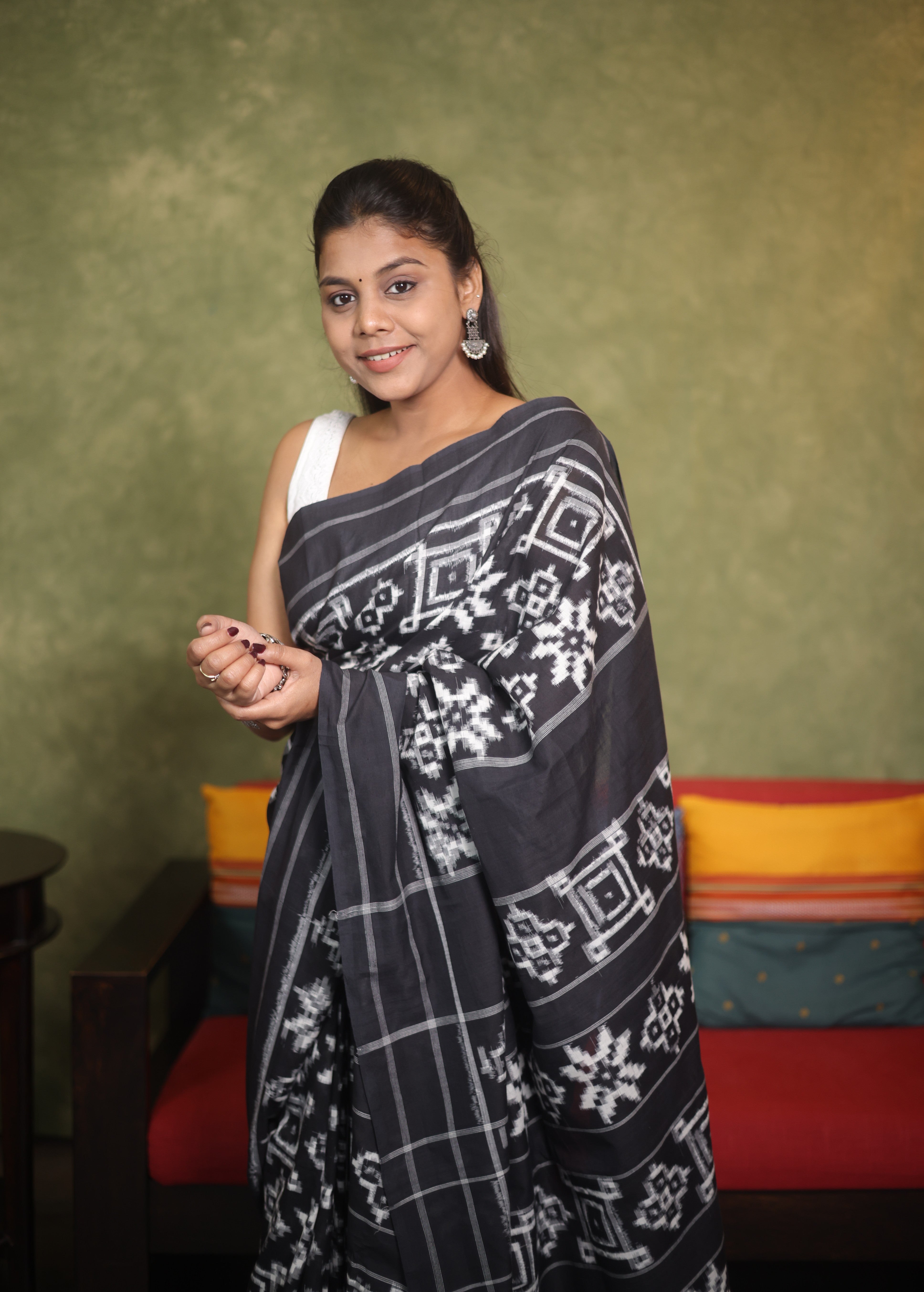 Black Pochampalli Cotton Ikat Saree - SRBPCIS498