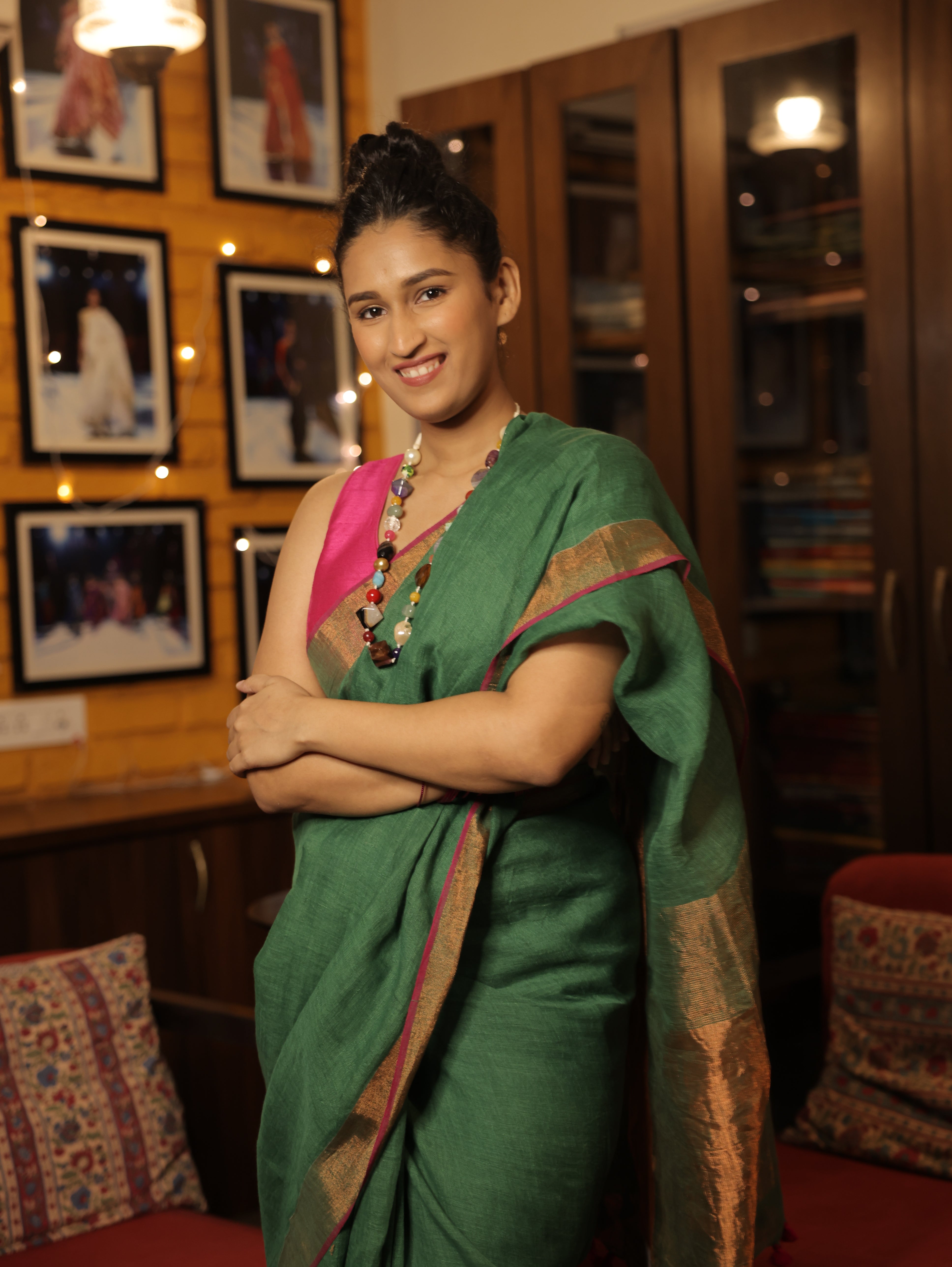 Green Plain Linen Saree With Pink Tassels - SRGPLS292