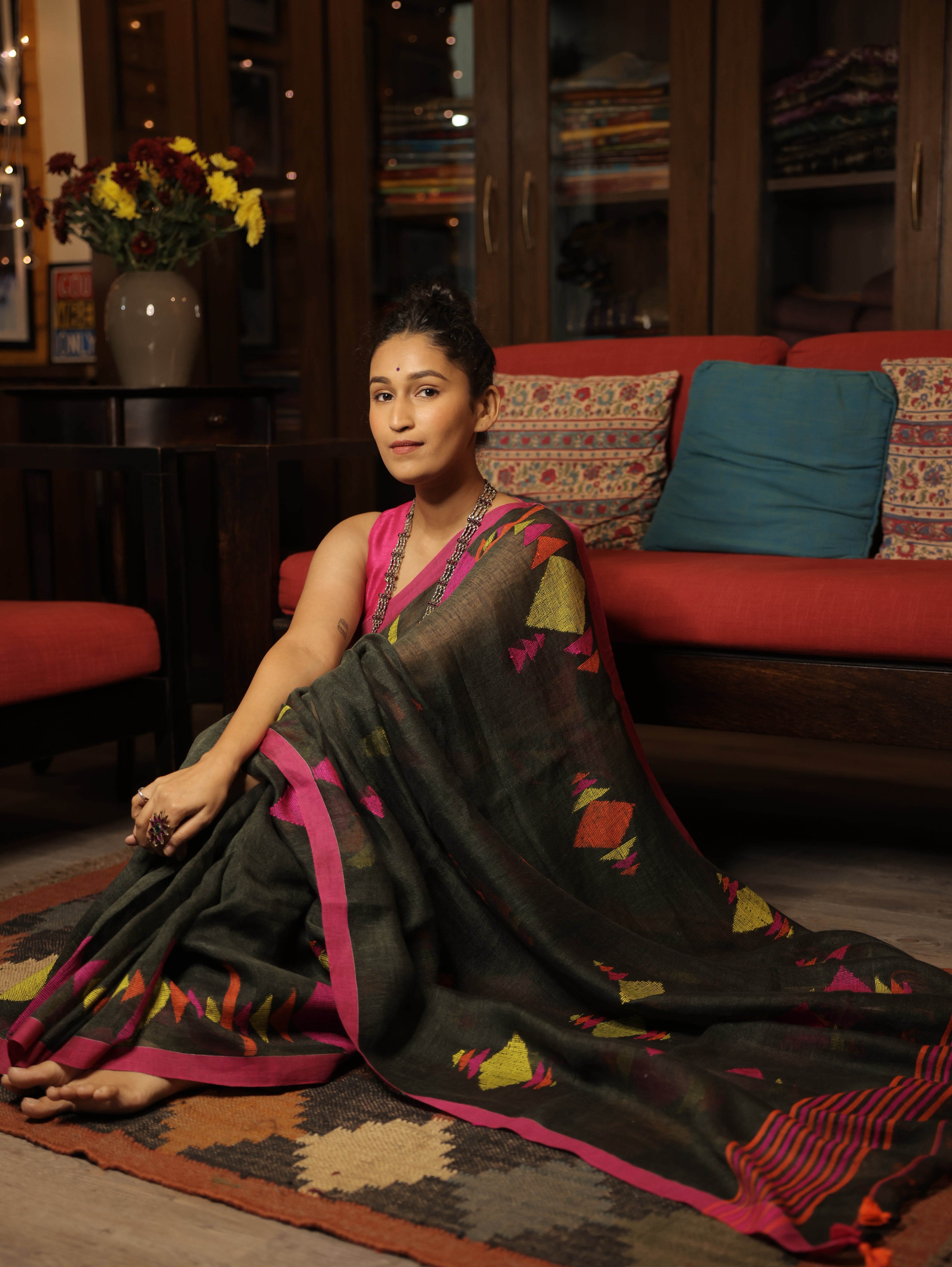 Moss Green Linen Jamdani Saree With Tassels - SRMGLJS351