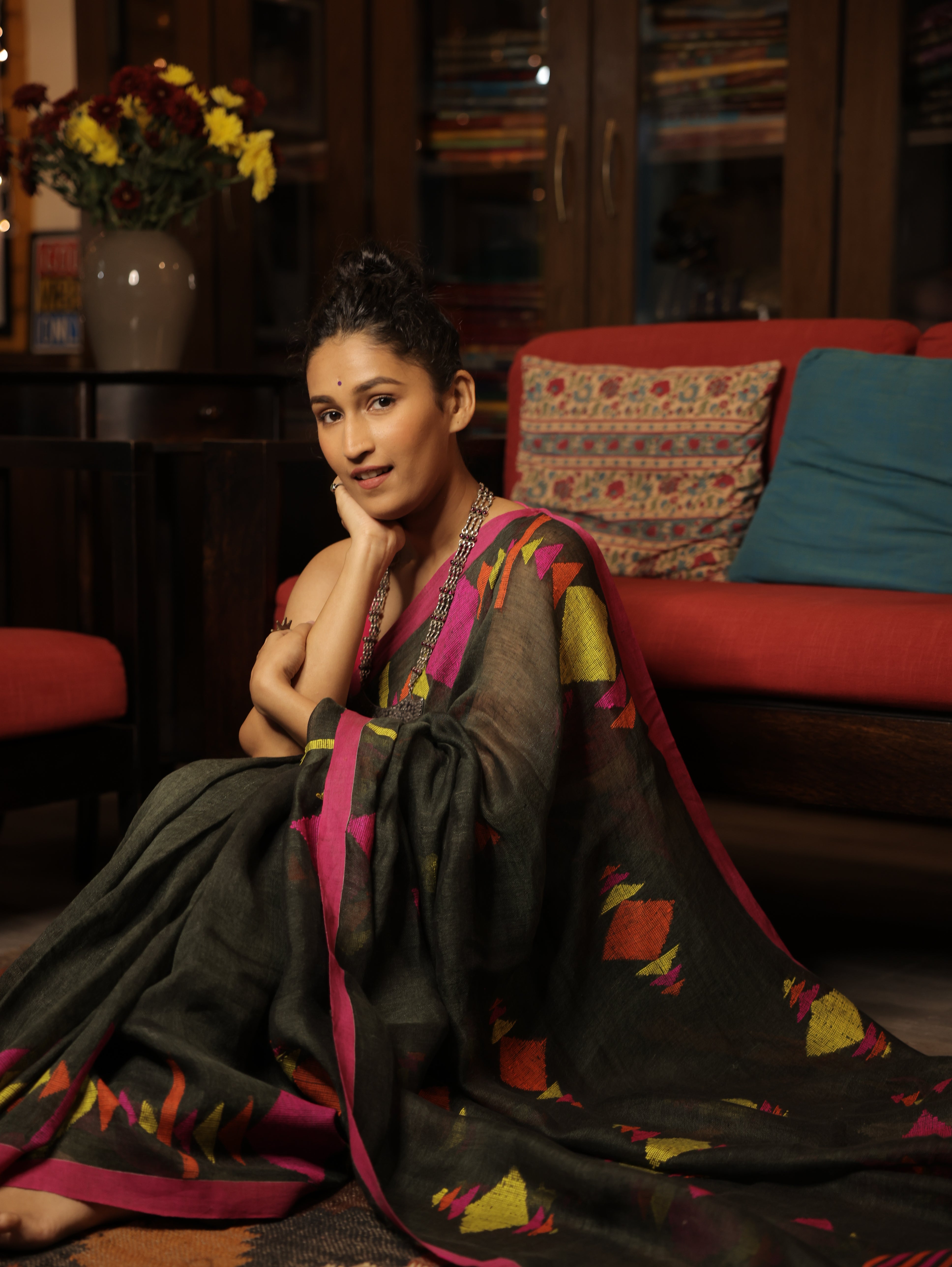 Moss Green Linen Jamdani Saree With Tassels - SRMGLJS351