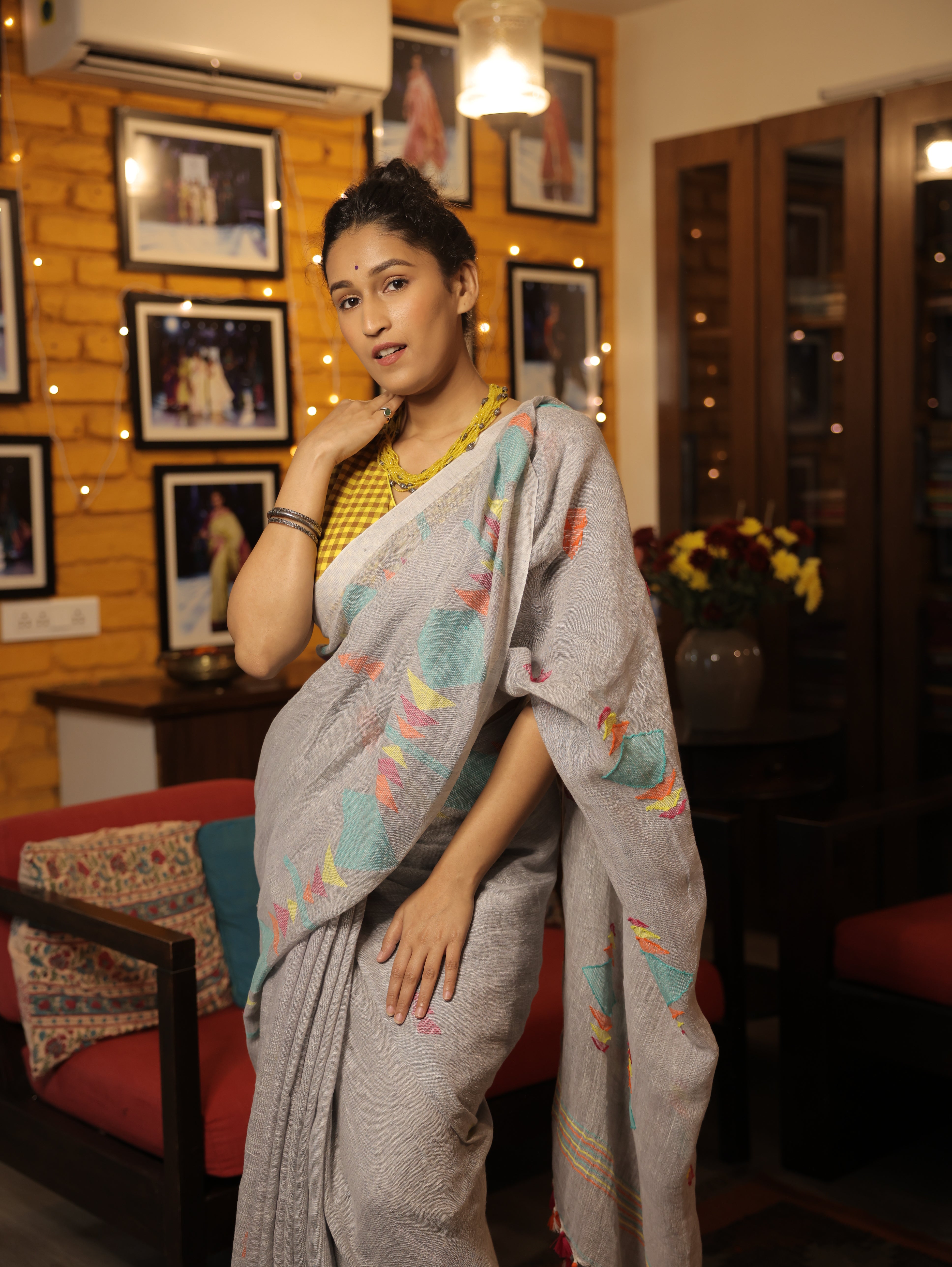 Blueish Grey Linen Jamdani Saree With Tassels -  SRBGLS364