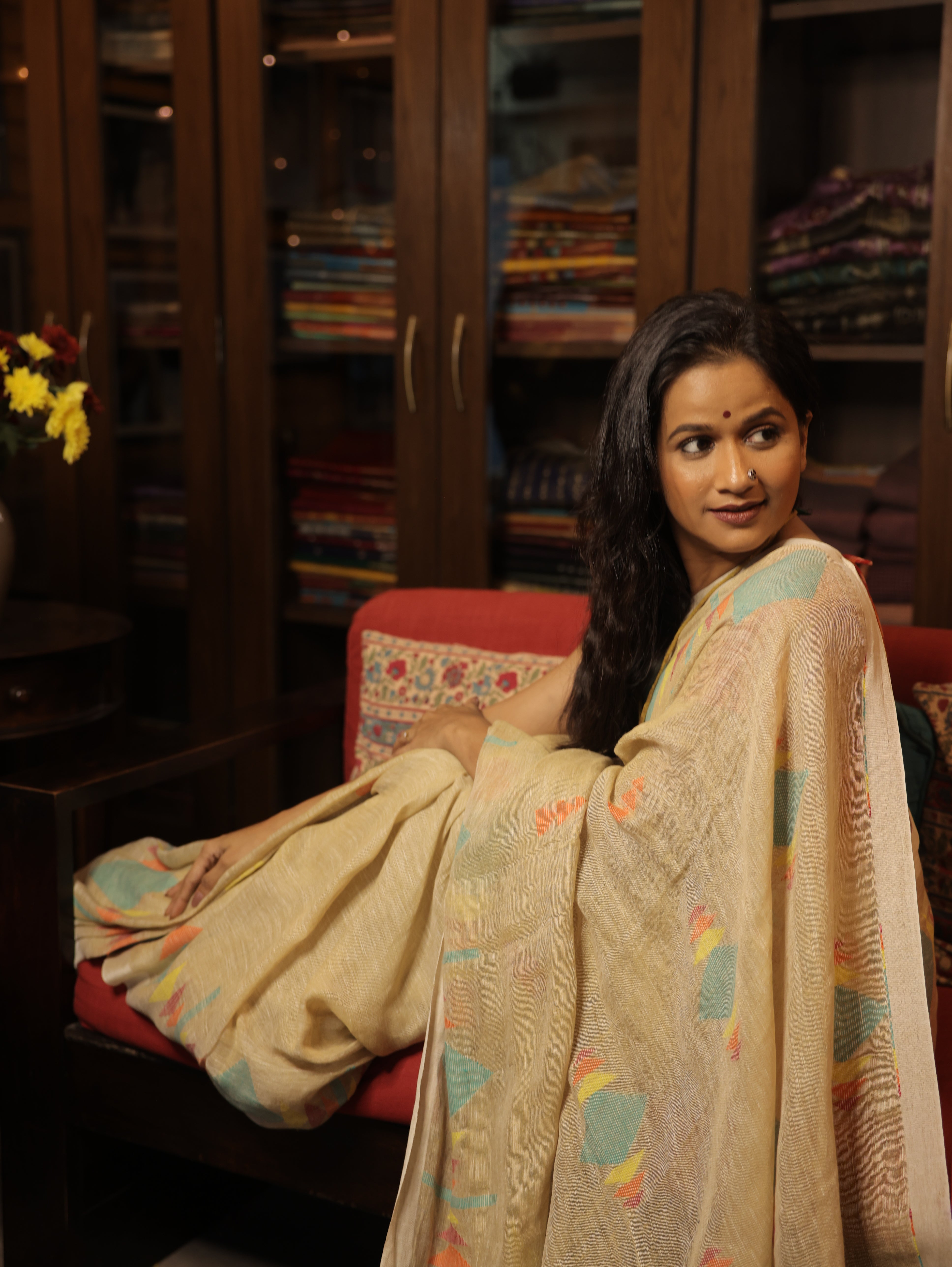 Light Yellow Linen Jamdani Saree With Tassels -  SRLYLS365