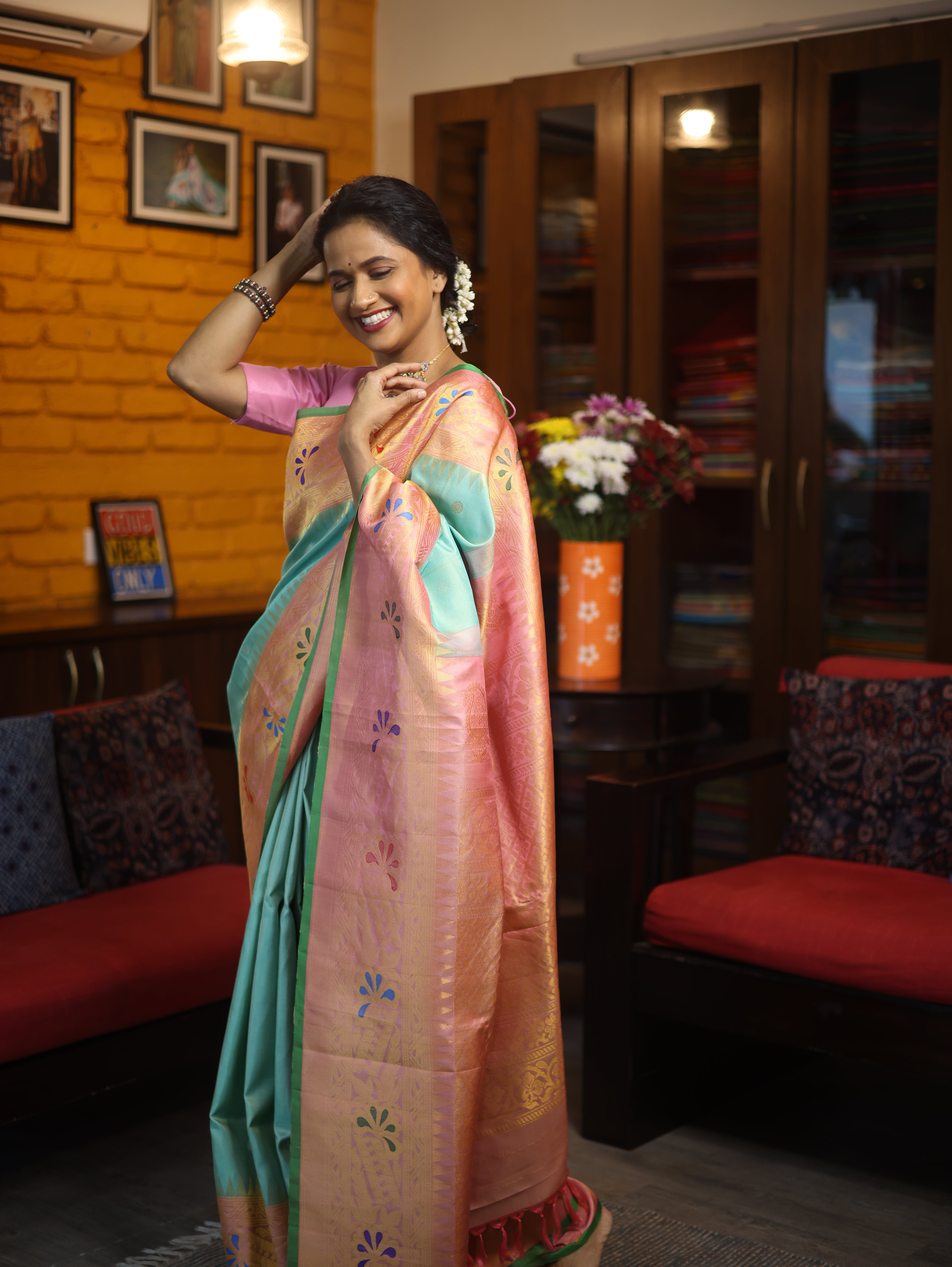 Pastel Turquoise Gadwal Silk Saree - SRPTGSS413