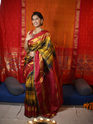 Black & Yellow Kanjeevaram Silk Saree-SRMCKSS472