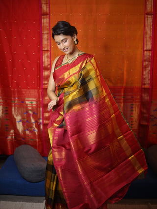 Black & Yellow Kanjeevaram Silk Saree-SRMCKSS472