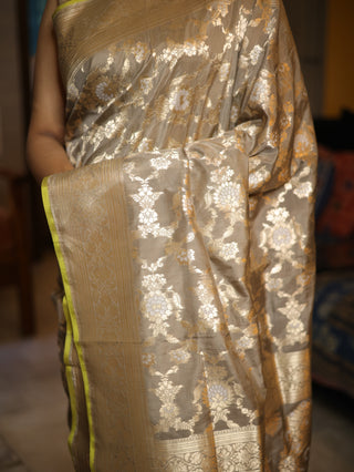 Grey Banarasi Silk Saree-SRSGBSS26