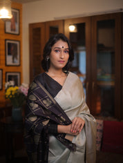 Nishvila Kanjeevaram Silk Saree - Saavari - SSNKSS16