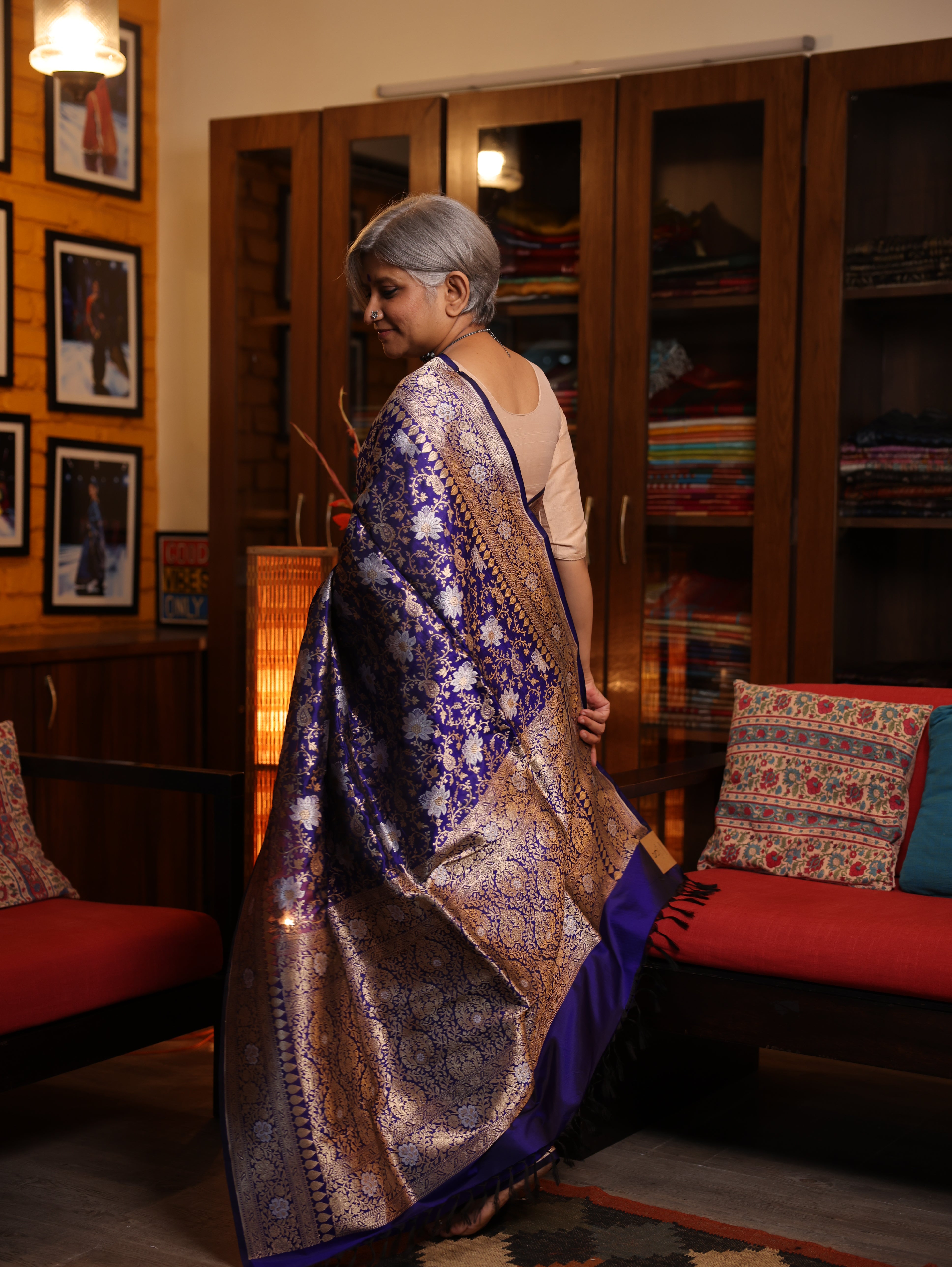 Neelvasini Banarasi Silk Saree - Saavari - SSNBSS06