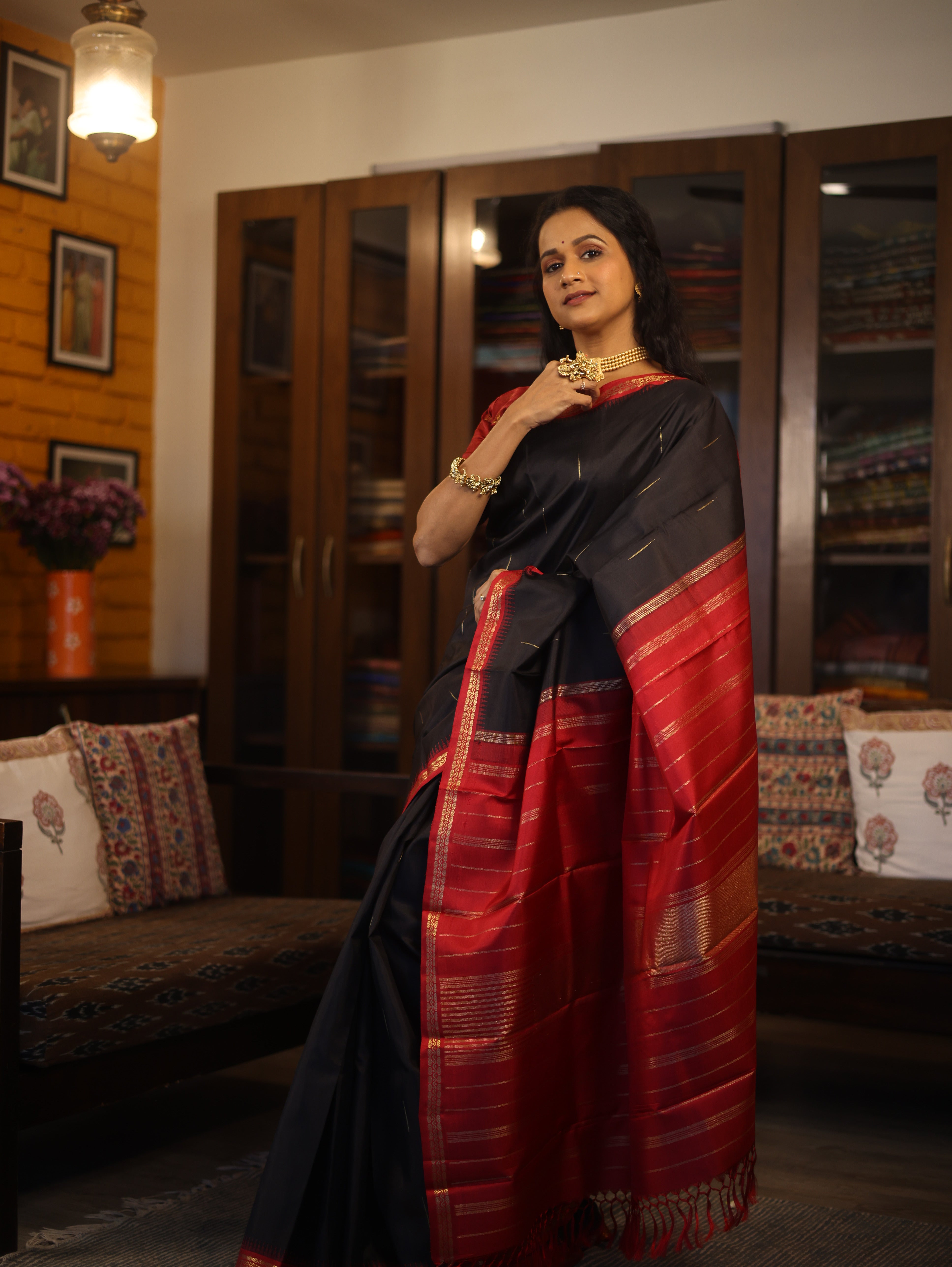 Black Kanjeevaram Silk Saree-SRBKSS252