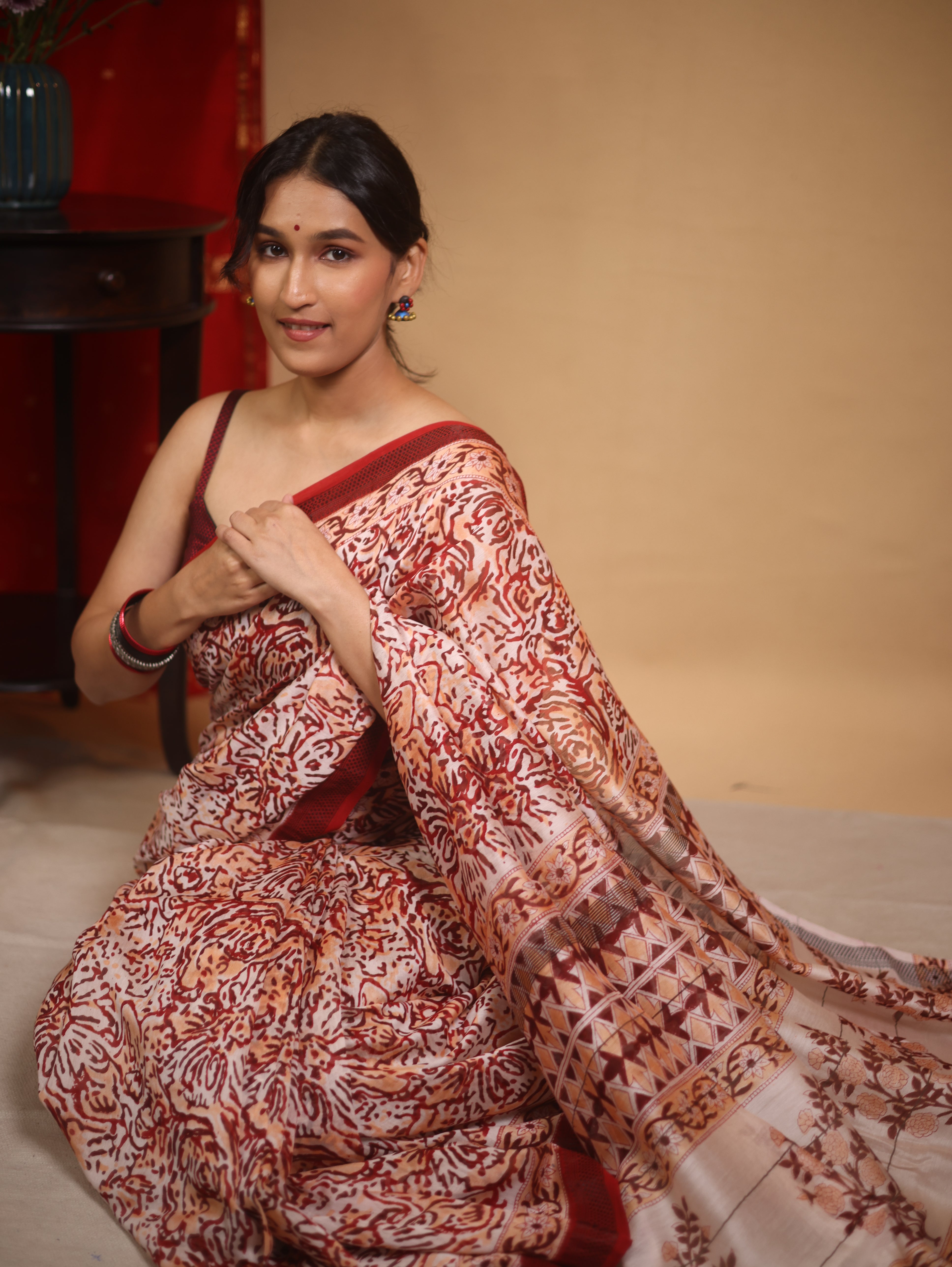 White-Peach HBP Cotton Silk Saree With Maheshwari Border - SRWPCSS1220