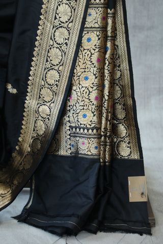 Black Banarasi Silk Saree-SRBBSS501