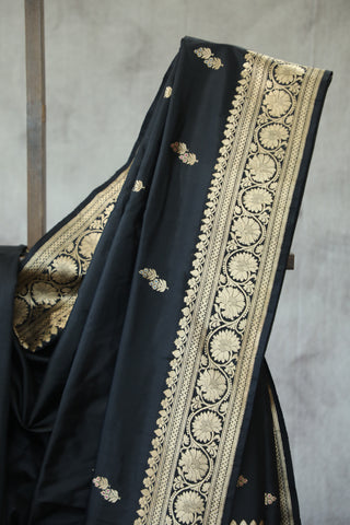 Black Banarasi Silk Saree-SRBBSS501