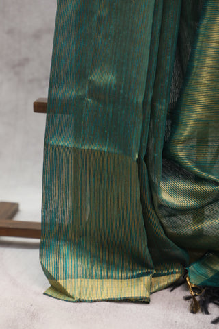 Green Fera Temple Tussar Silk Saree - SRGFTTSS772